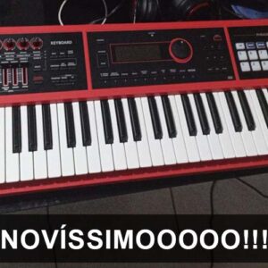 Teclado Sintetizador Roland Xps30 Vermelho 110v/220v (Usado)